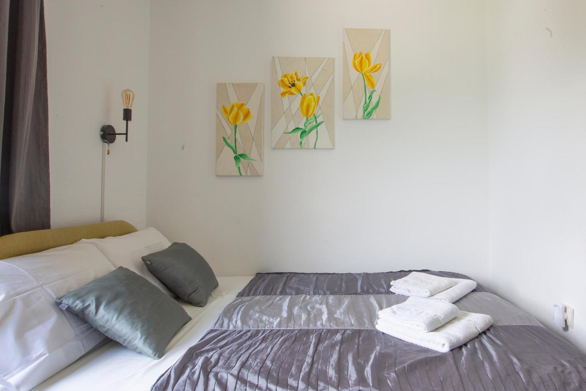 Apartments Maxhit 티바트 외부 사진
